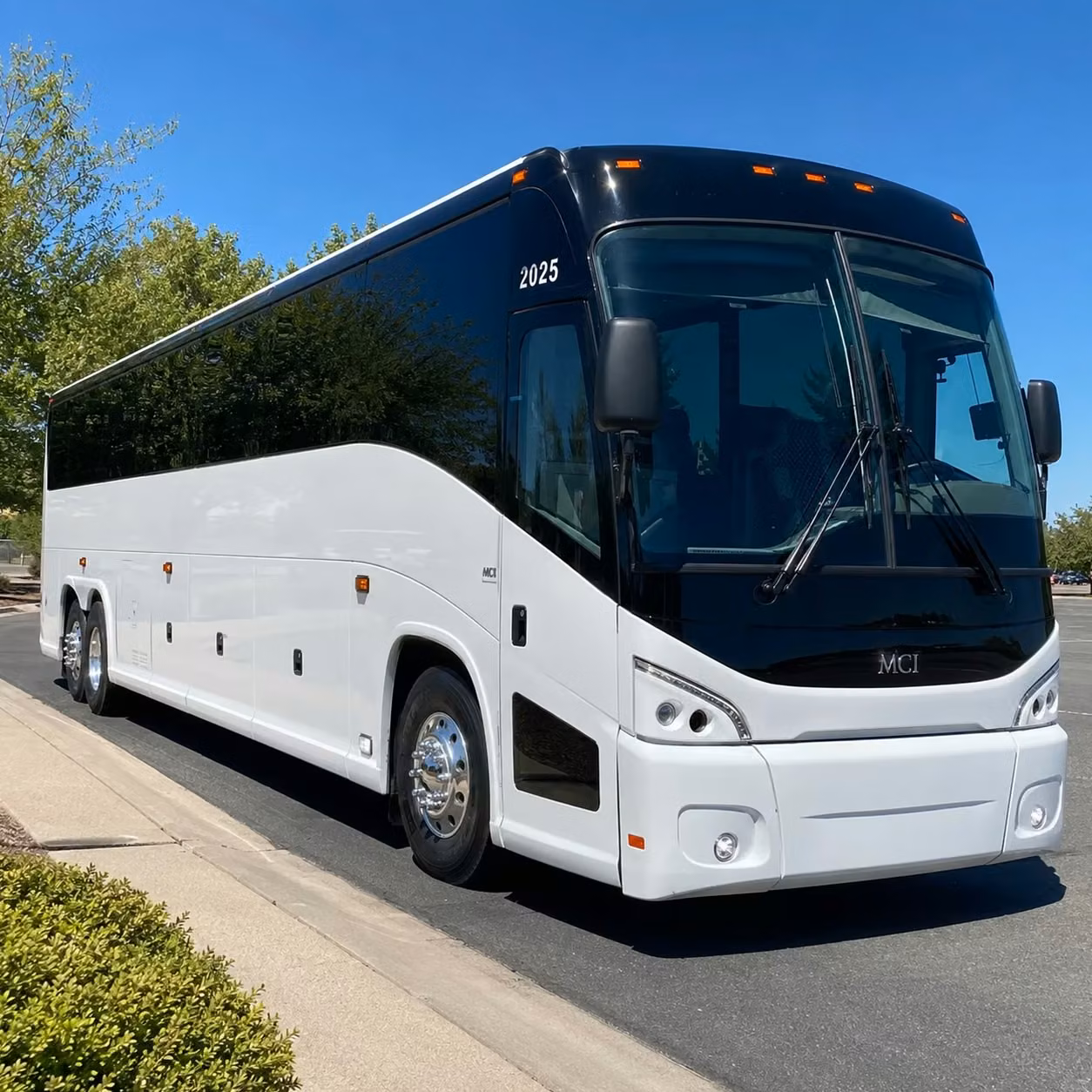 roswell groups love bus rentals to ameris bank amphitheatre