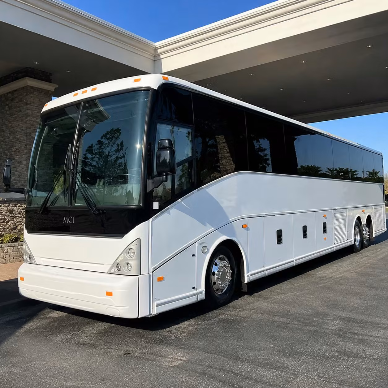 you can find and book airport transportation in roswell and any nearby city