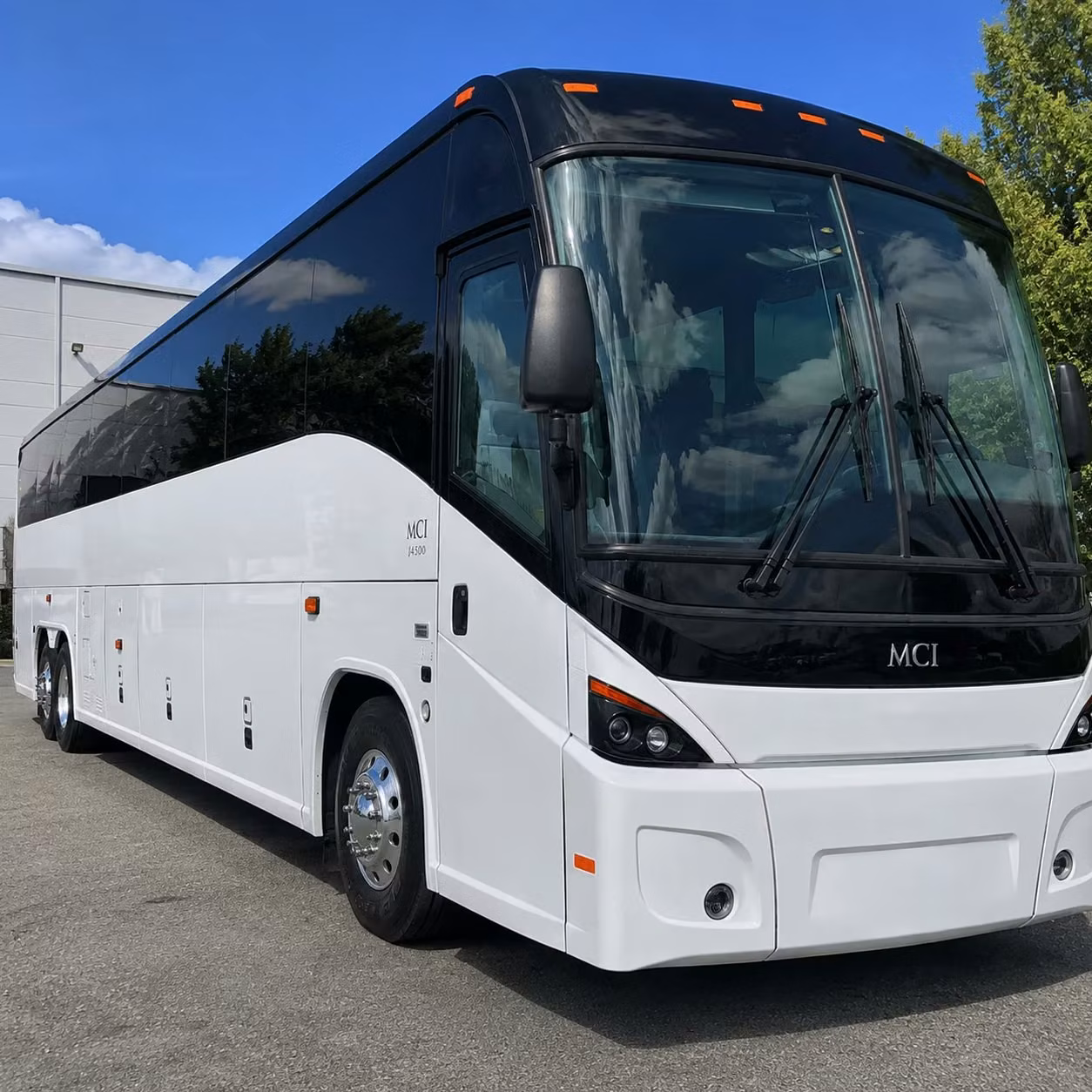 you can find and book employee transportation in roswell and any nearby city